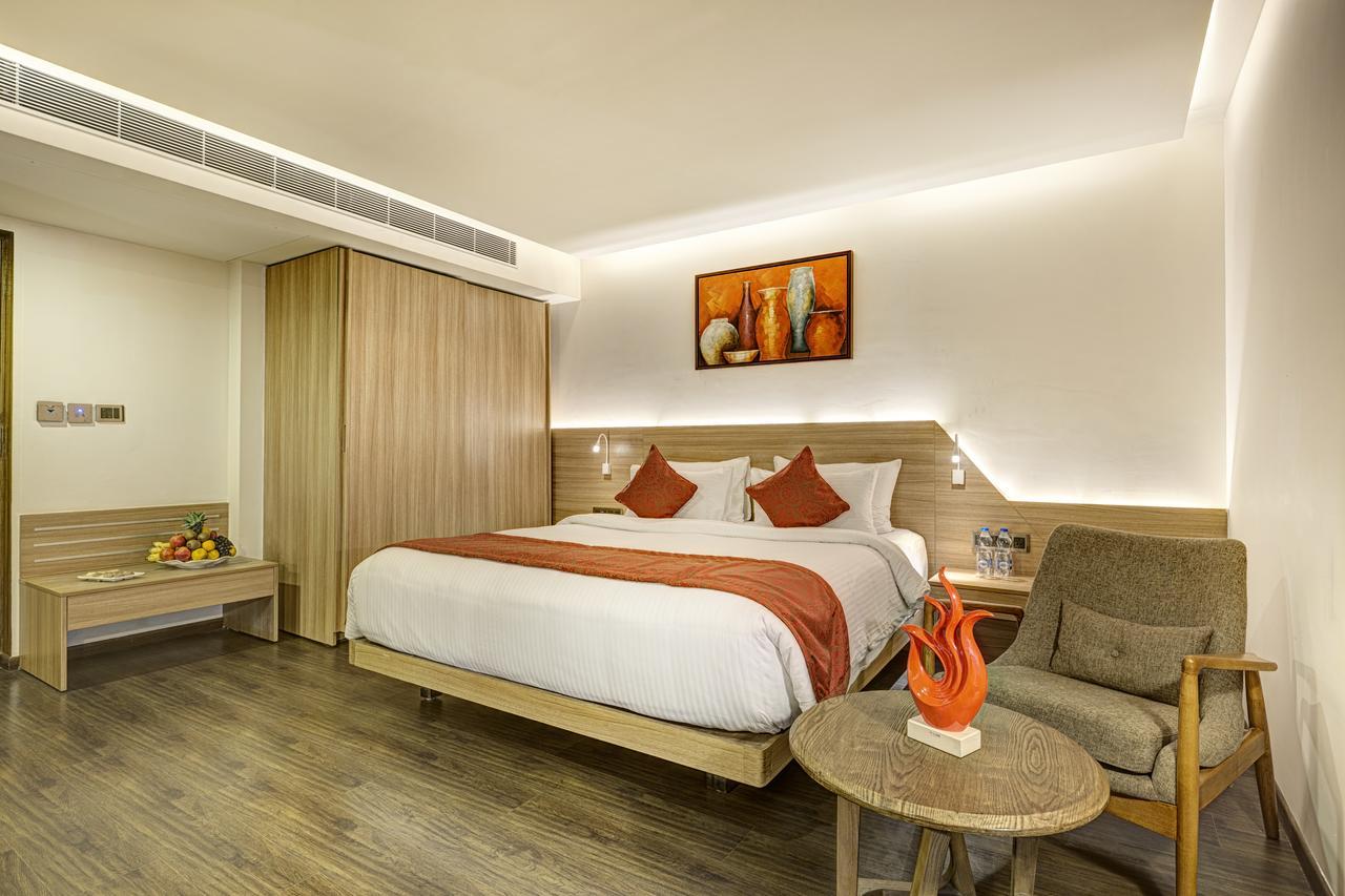 Attide Hotel Бангалор Экстерьер фото