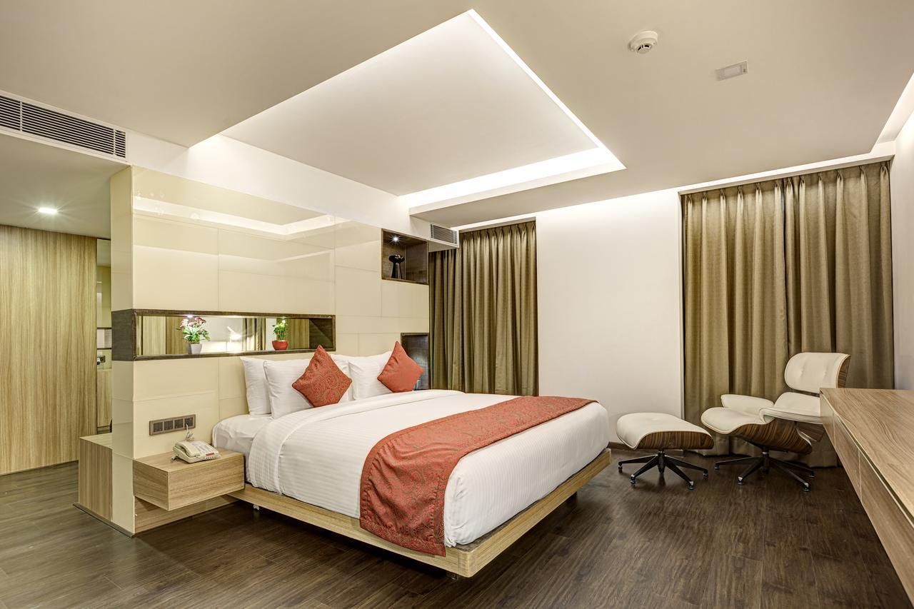 Attide Hotel Бангалор Экстерьер фото